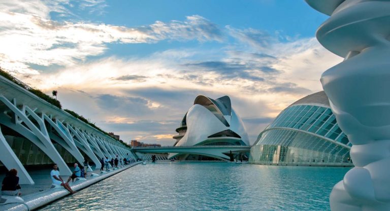 La Fintech Brasileña Creditas Gana Impulso Con Nueva Sede En Valencia, España