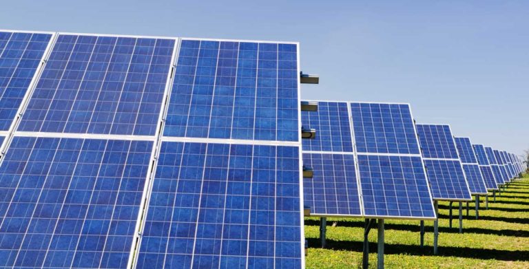 Chilean Inti-tech's Solar Panel Robots Are Cleaning Up A Secretly Dirty Industry's Act