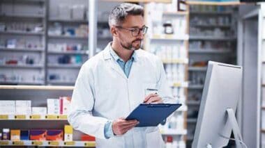 Extendeal, plataforma digital que ayuda a las farmacias a comprar medicamentos a precios más baratos, recaudó recientemente USD$7.5 millones. 
