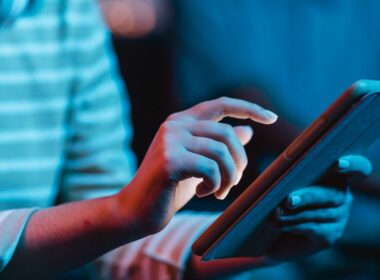 Moonflow closed its first investment round for USD$700,000, surpassing the initial goal, with the participation of funds from the region.