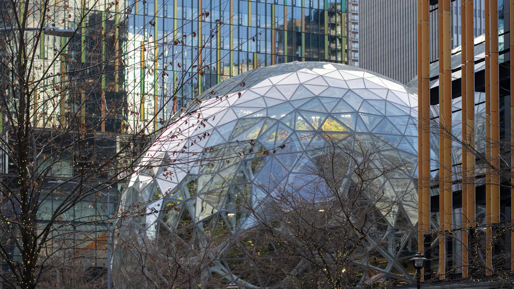 Amazon Finalizes $4 Billion Investment In Ai Startup Anthropic, Amidst Quiet Tech Landscape